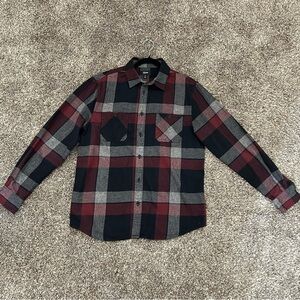 Urban Pipelinene Men’s Softball Button- Downn Plaid Shirt Size M red & black